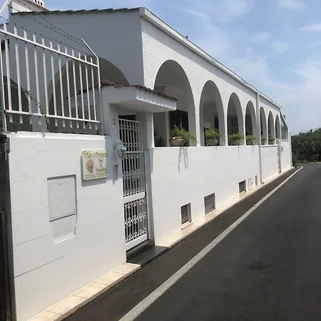 住宿加早餐酒店 尼古拉斯别墅酒店 3*