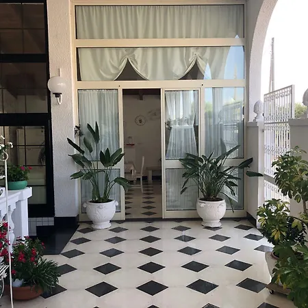 尼古拉斯别墅酒店 住宿加早餐酒店 巴里