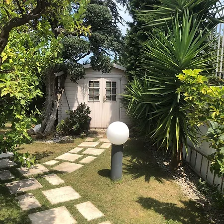 住宿加早餐酒店 尼古拉斯别墅酒店 巴里