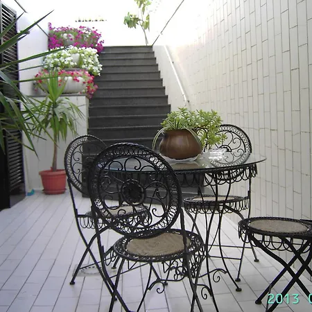 Bed & Breakfast Nicolaus 2*