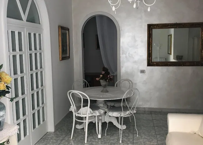 Nicolaus Oda ve Kahvaltı Bari