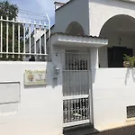 尼古拉斯别墅酒店 3*