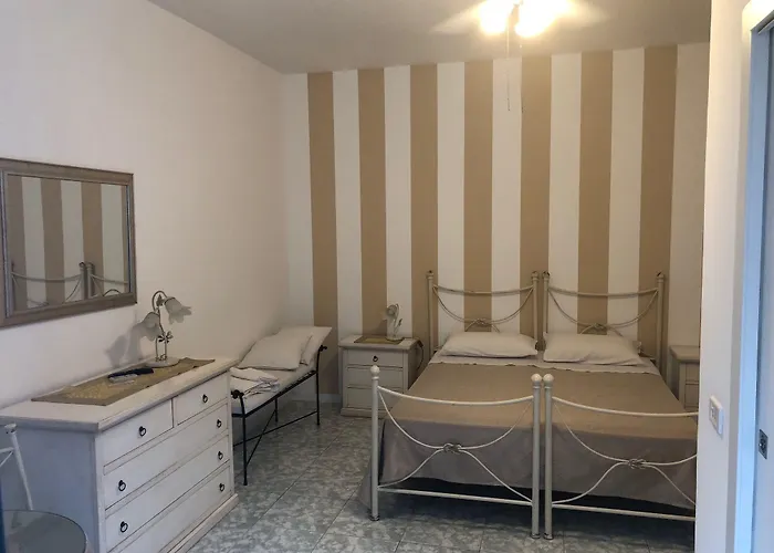 Nicolaus 4* Bari