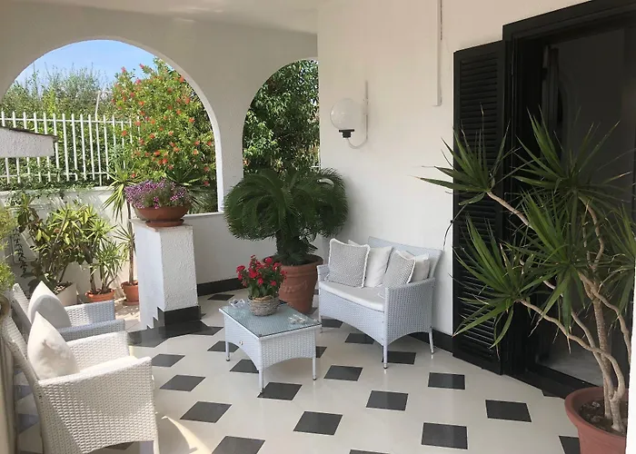 Nicolaus 4* Bari